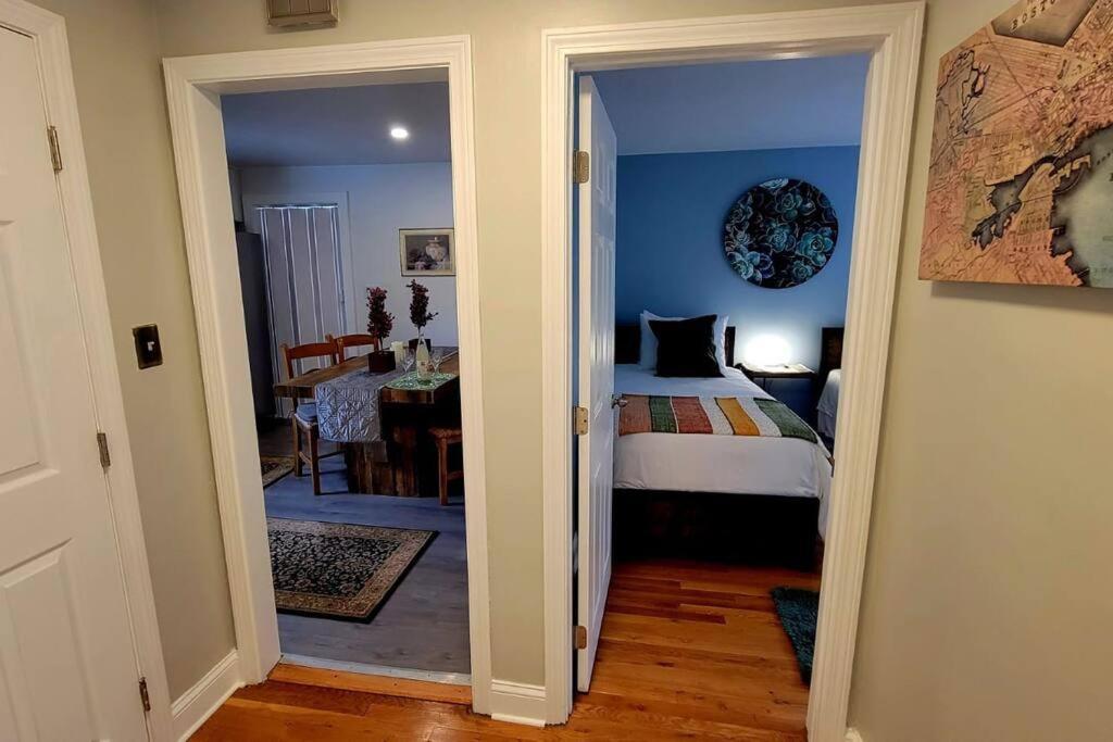 Unique & Peaceful Boston Home Exterior photo